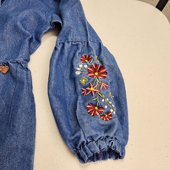 Vince Camuto Toddler Girls Floral Embroidered Designer Jean Jumpsuit - Size 3T - Picture 4 of 9